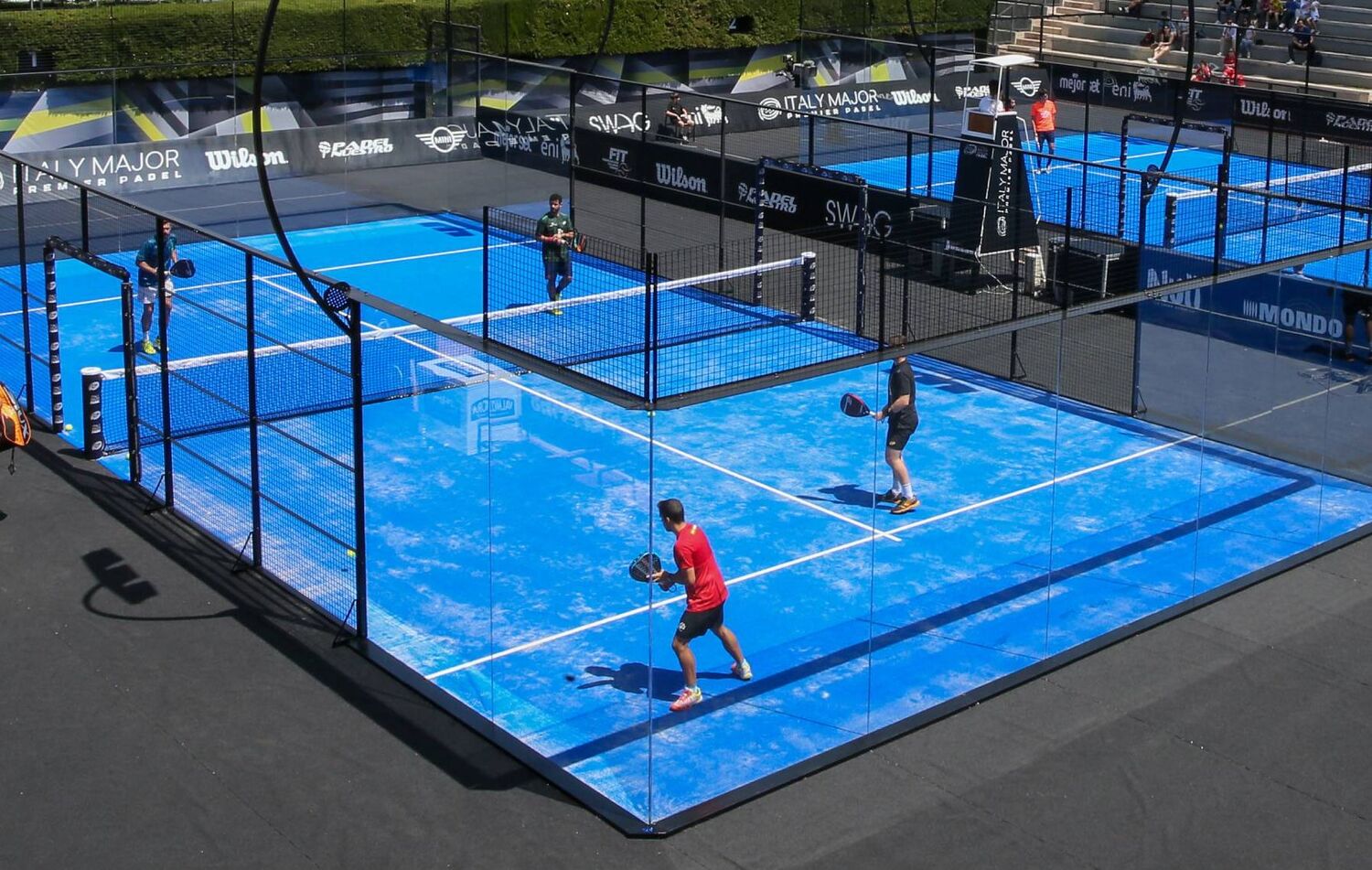 2 Padel Courts