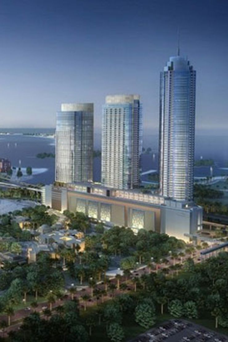 Waterfront park and promenade