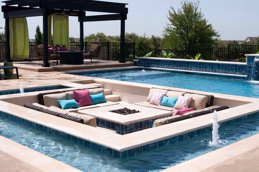 Water & Sunken Lounges