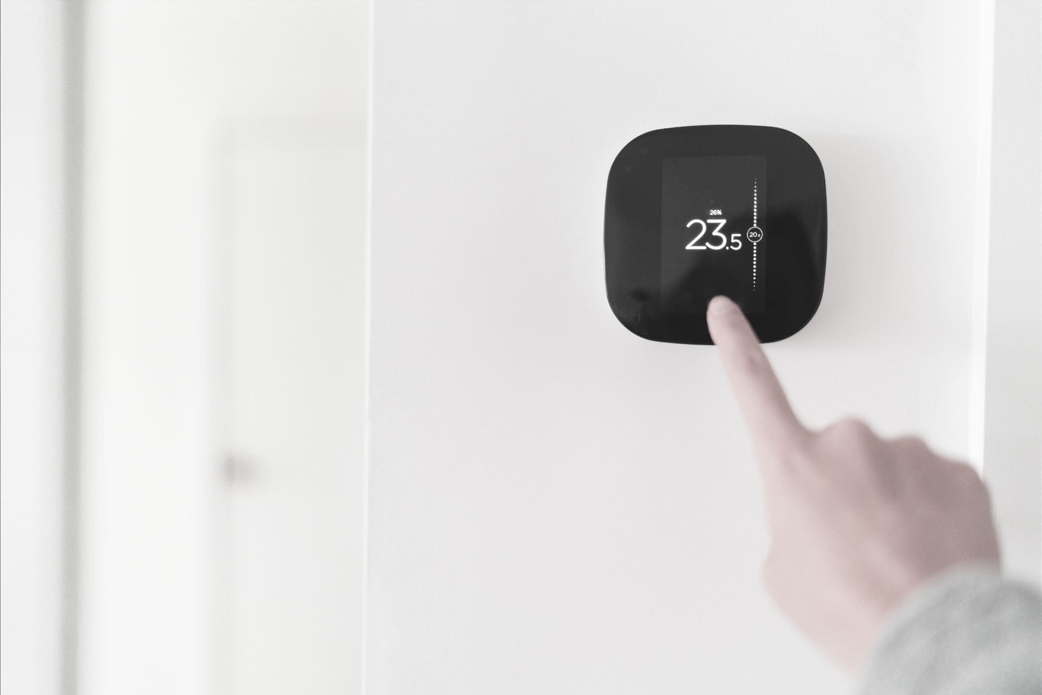 SMART HOME TECHNOLOGY